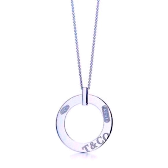 Tiffany & Co circle pendant necklace
